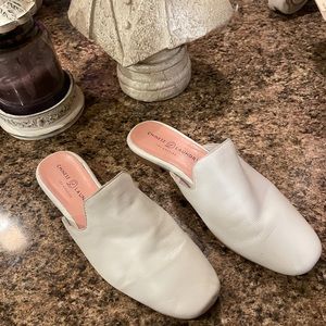 Chinese Laundry slide on shoes